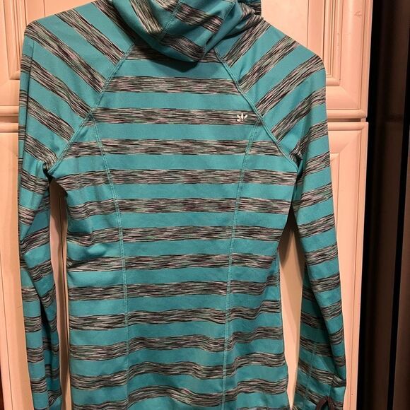 Lukka Hooded Sweashirt Small Womens Long Sleeve Pullover Thumb Holes Casuals - Picture 7 of 9